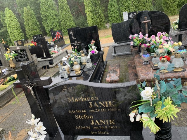 Bolesława Knez Nowy Dziebałtów - Grobonet - Wyszukiwarka osób pochowanych